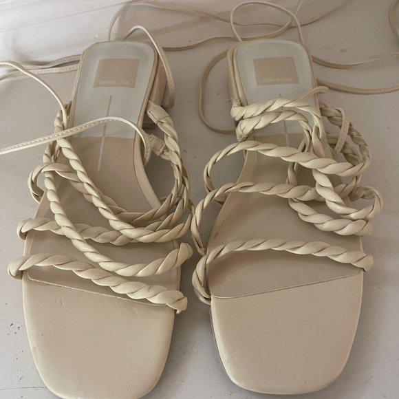 Dolce Vita Hayley Sandals - like new - Picture 5 of 6